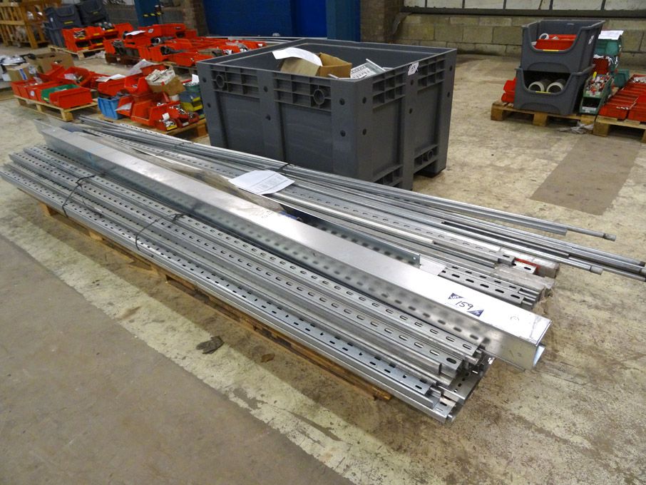 Large Qty various galvanised cable tray parts inc:...