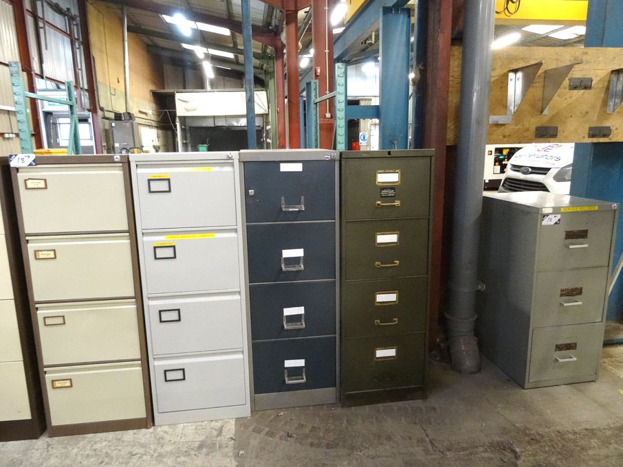 4x various 4 / 3 drawer metal filing cabinets