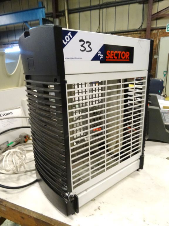 Sector electric fly zapper