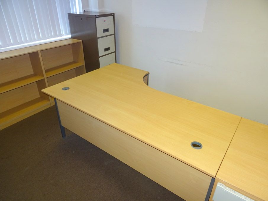 Contents of office inc: 1800x1200mm beech 'L' shap...