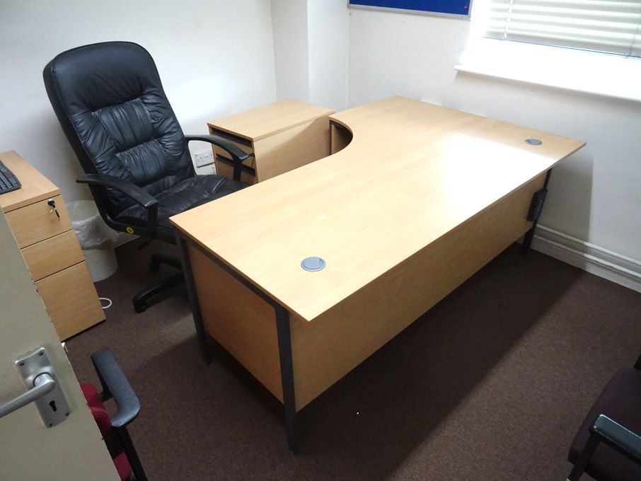 Contents of office inc: 1800x1200mm beech 'L' shap...