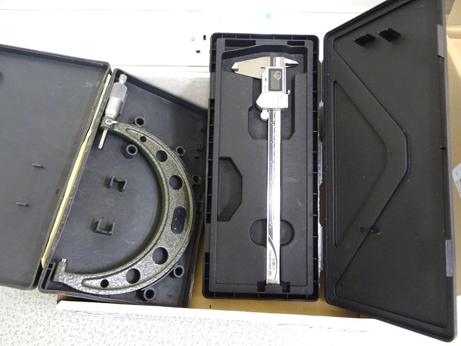 Mitutoyo 5-6" micrometer, Mitutoyo 200mm digital v...