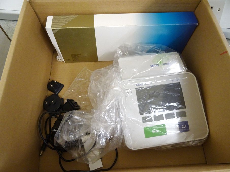 Mettler Toledo Seven Compact S220-K pH / ion bench...
