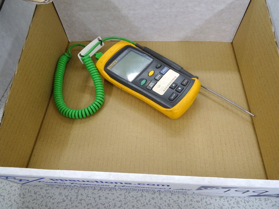 Fluke S1 II digital thermometer - Lot located at:...