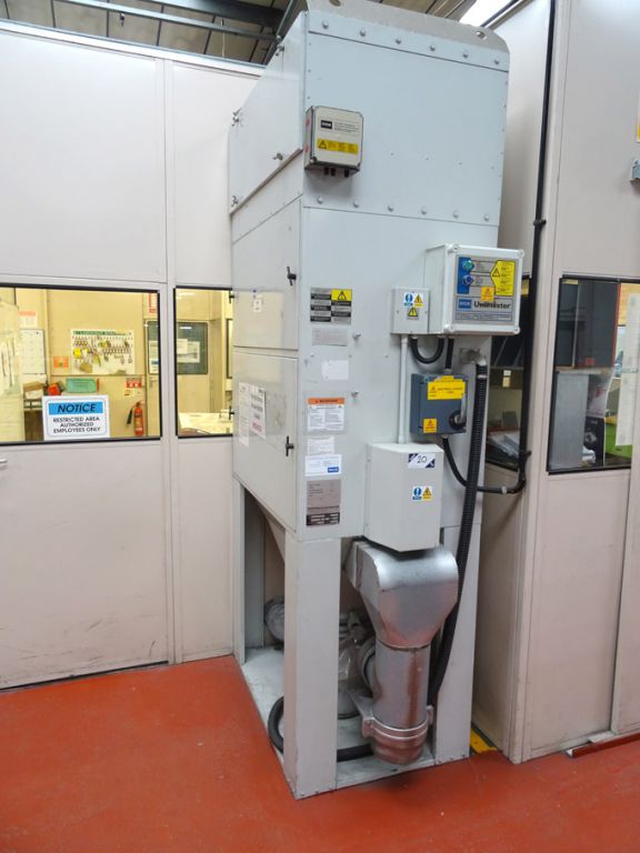 DCE UMA252K5 dust extraction unit, 2.2kW (1998) -...
