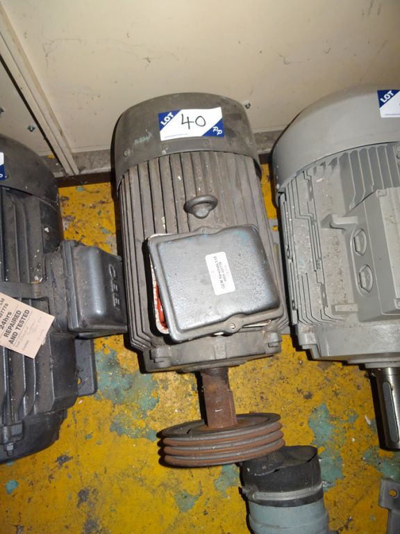Similar 7kW motor - Lot located at: Southam, Warw...