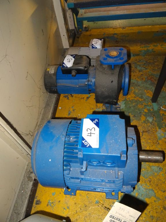 Gem 7.5kW motor, Lowra pump unit & 2 similar motor...