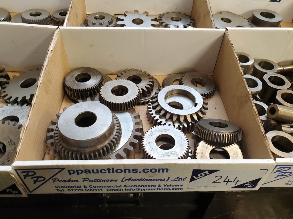 Qty various disc cutters DP inc: 12, 5, 20, 10, 30...
