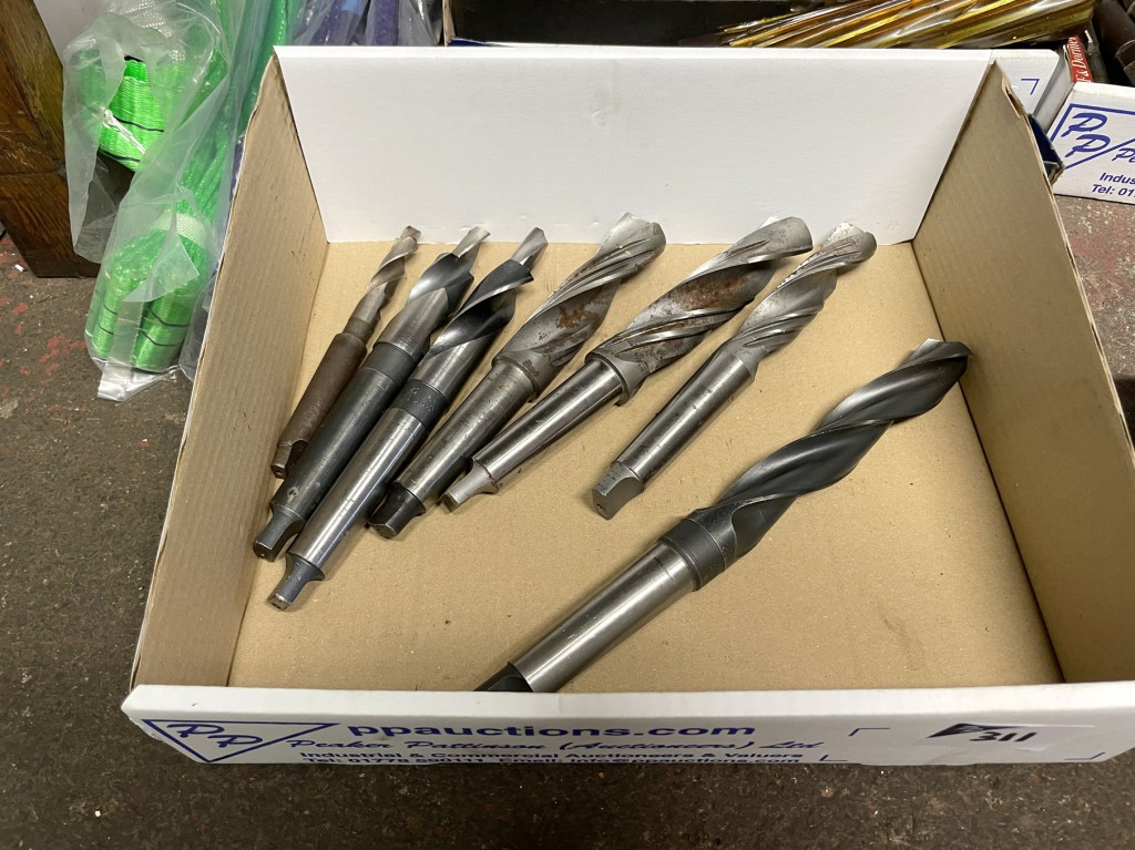 Qty HSS taper shank drills to 28mm approx