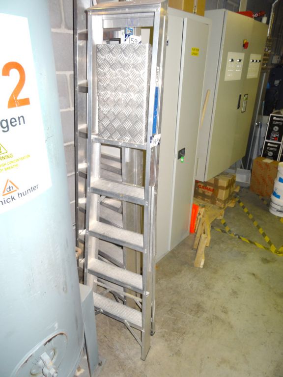 Aluminium 5 step maintenance step ladders, 130kg S...