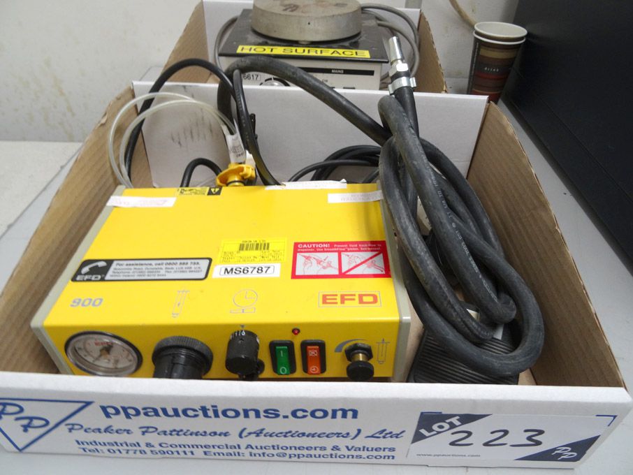 EFD 900 fluid dispenser system, s/n 696911 (no noz...