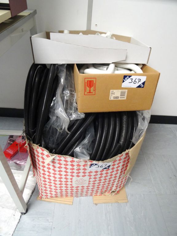 Qty various black / white conduit, flexible pipe e...