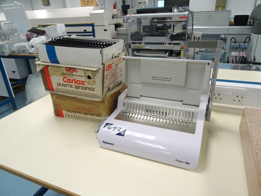 Fellowes Pulsar 300 paper binder with Qty plastic...