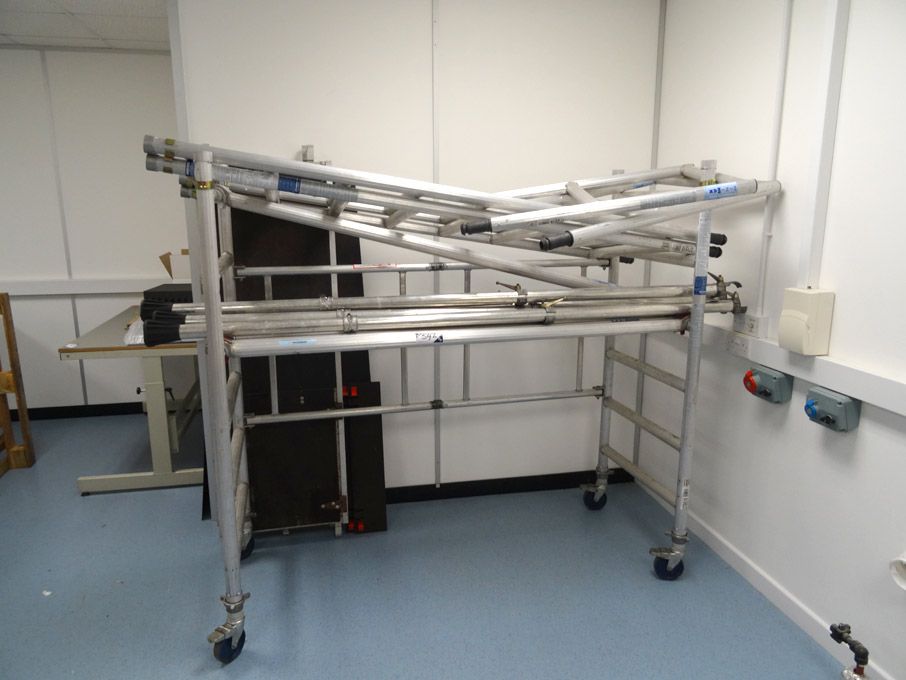 Youngman Mini Max mobile aluminium scaffolding tow...