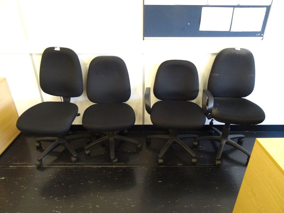 4x various black upholstered swivel office chairs