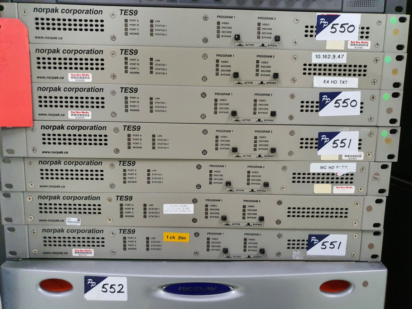 4x Norpak TES9 HD/SD-SDI vanc processors