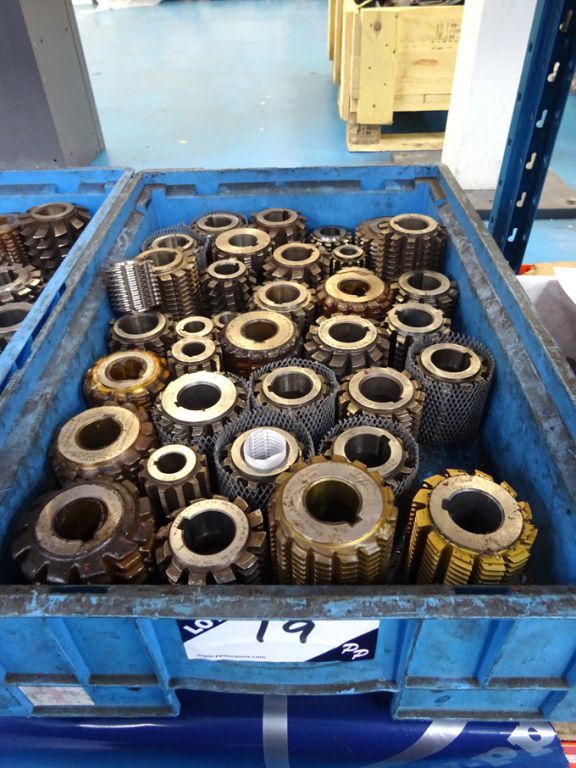Qty various gear hobs inc: 12DP x 20PA, 10P x 14 1...
