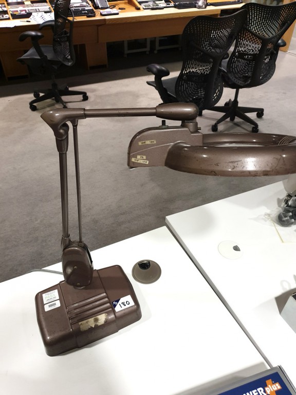 RS Bench magnifier / light 240v