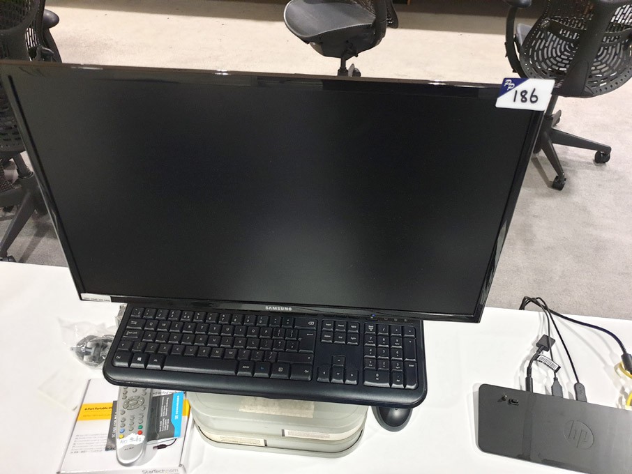 HP Compaq 800 Intel i5 desktop PC with monitors, k...
