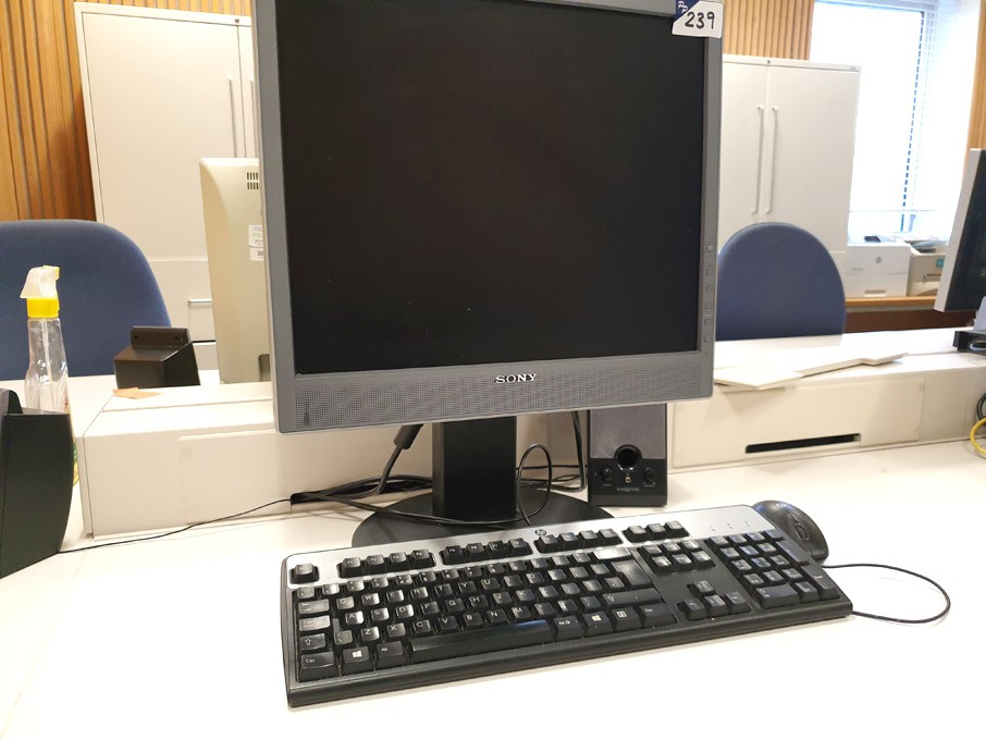 4x HP desktop PC with Sony monitors, keyboards etc...