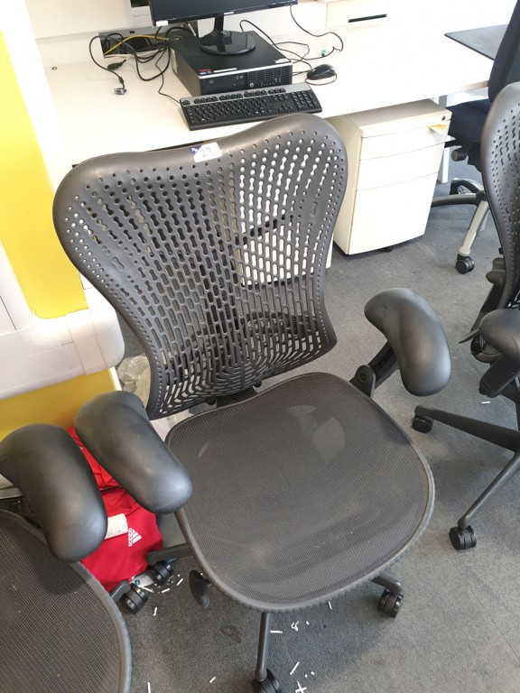 Herman Miller Mirra 1 graphite triflex swivel...