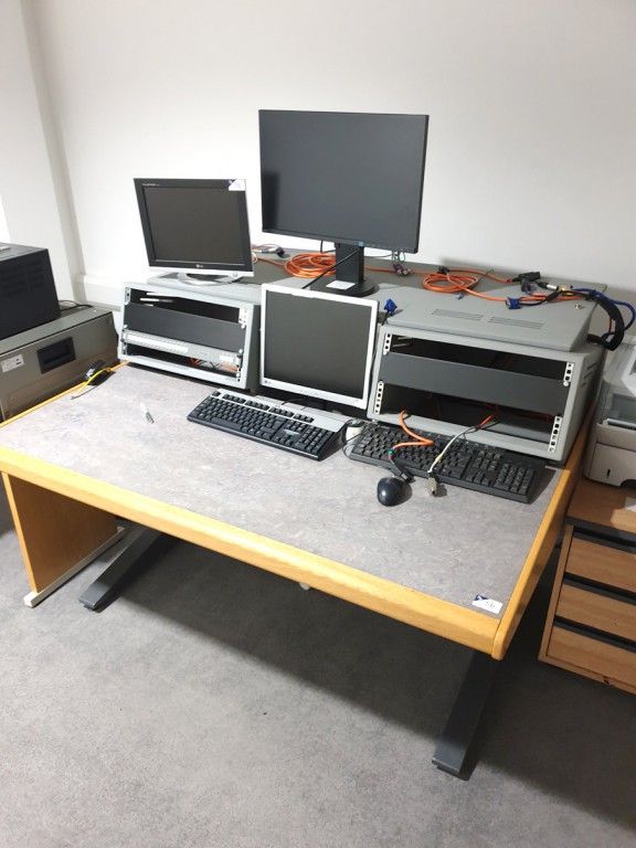 Lund Halsey 1500x1300mm wooden grey & light oak ef...