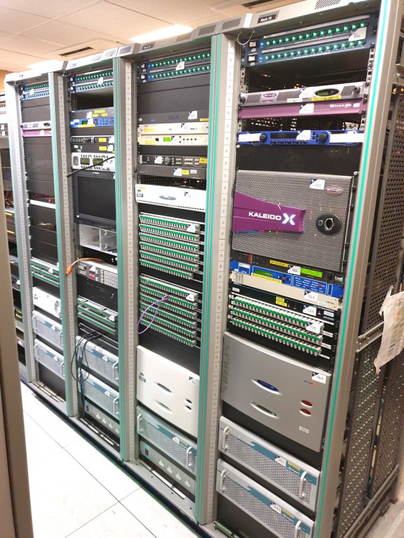 4x Cannon metal full height server racks