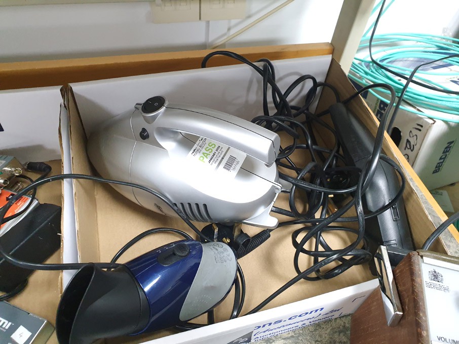 Qty various desktop vacuums