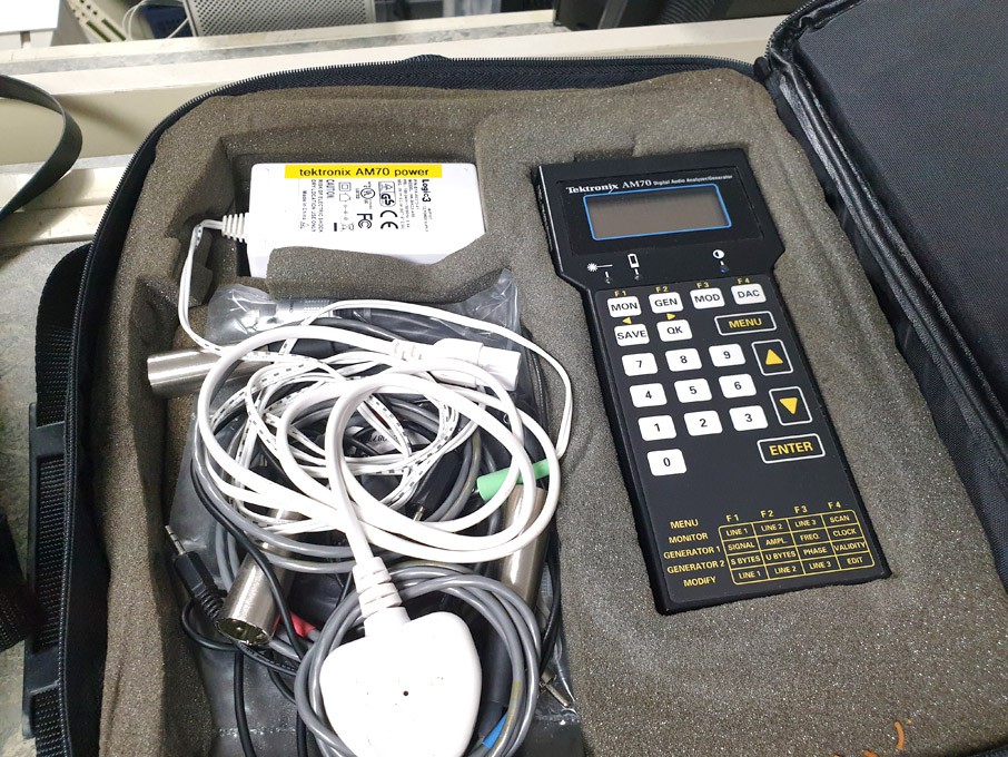 Tektronix AM70 digital audio analyser / generator...
