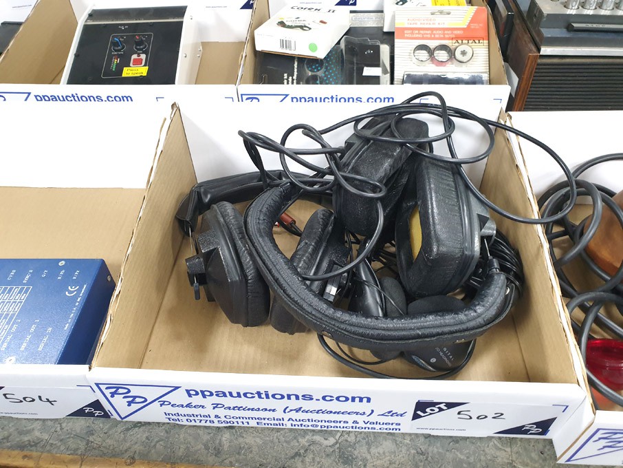 3x various headphones