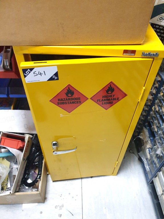 Leabank single door flammable storage cupboard, 46...