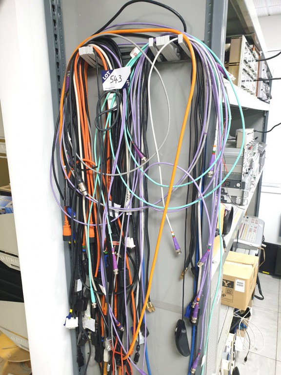 Qty various cables 240v, VGA etc