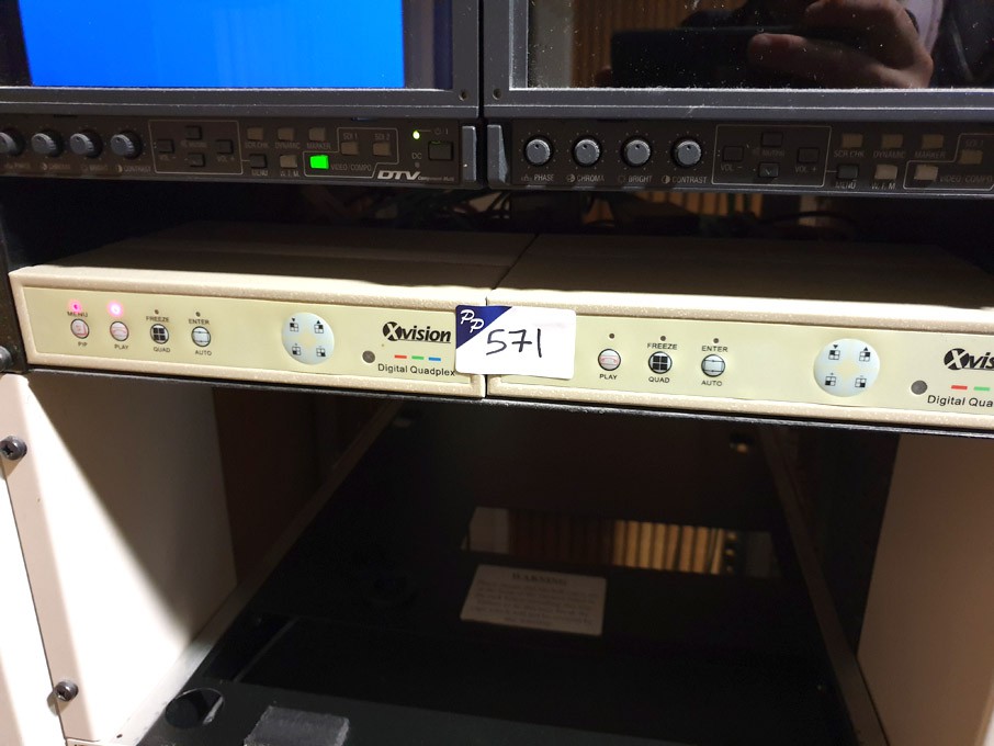 2x Xvision digital quadplex