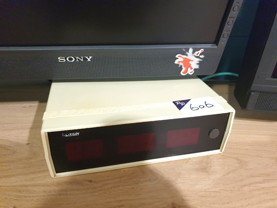 Leitch DTD-5210 digital studio clock