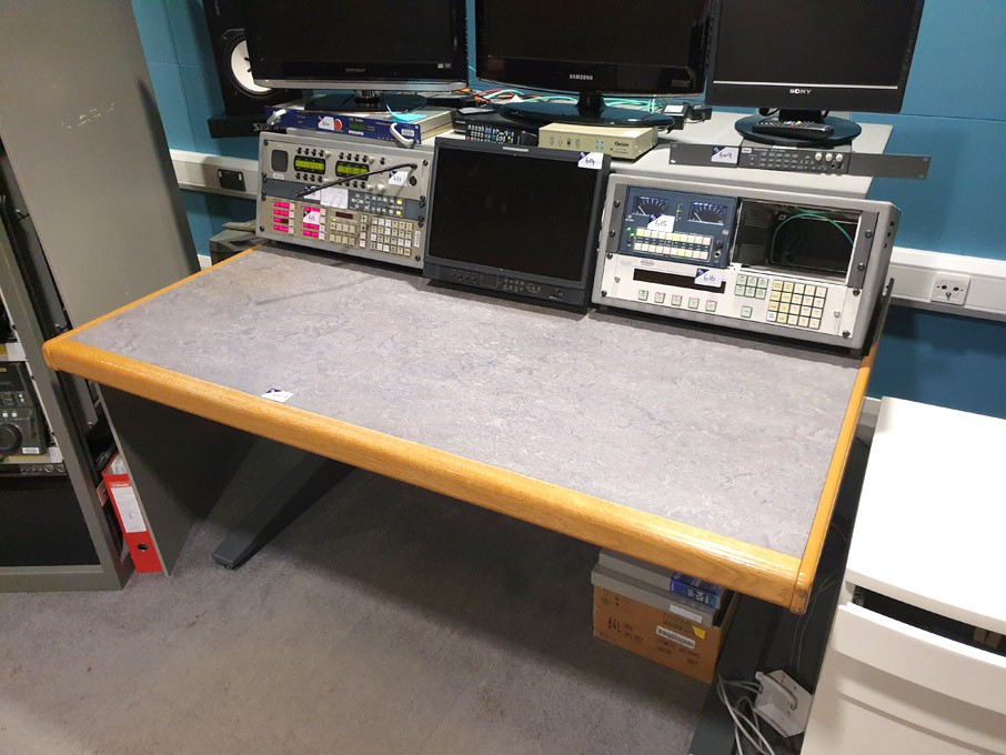 Lund Halsey 1500x1300mm light oak / grey effect st...
