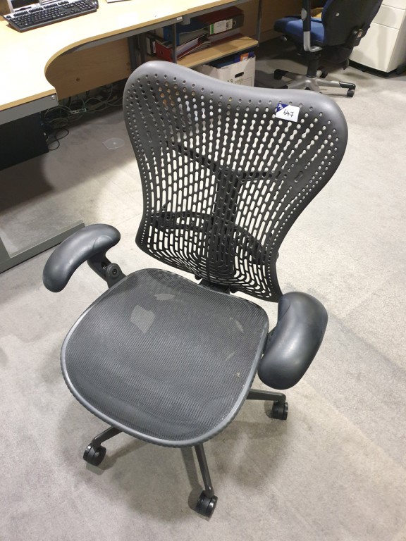 Herman Miller Mirra 1 graphite triflex swivel...