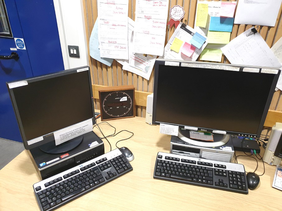 3x HP 8000 Elite desktop PC's with monitors, keybo...