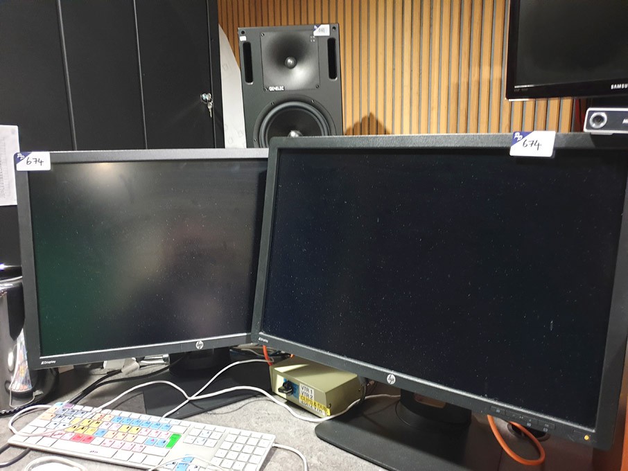 2x HP 224i Z Display LCD monitors & similar De...