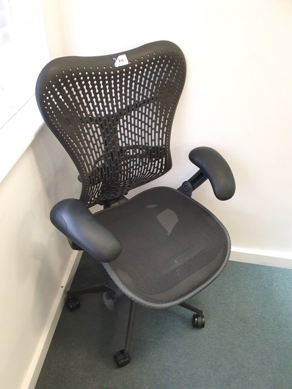 Herman Miller Mirra 1 graphite triflex swivel...