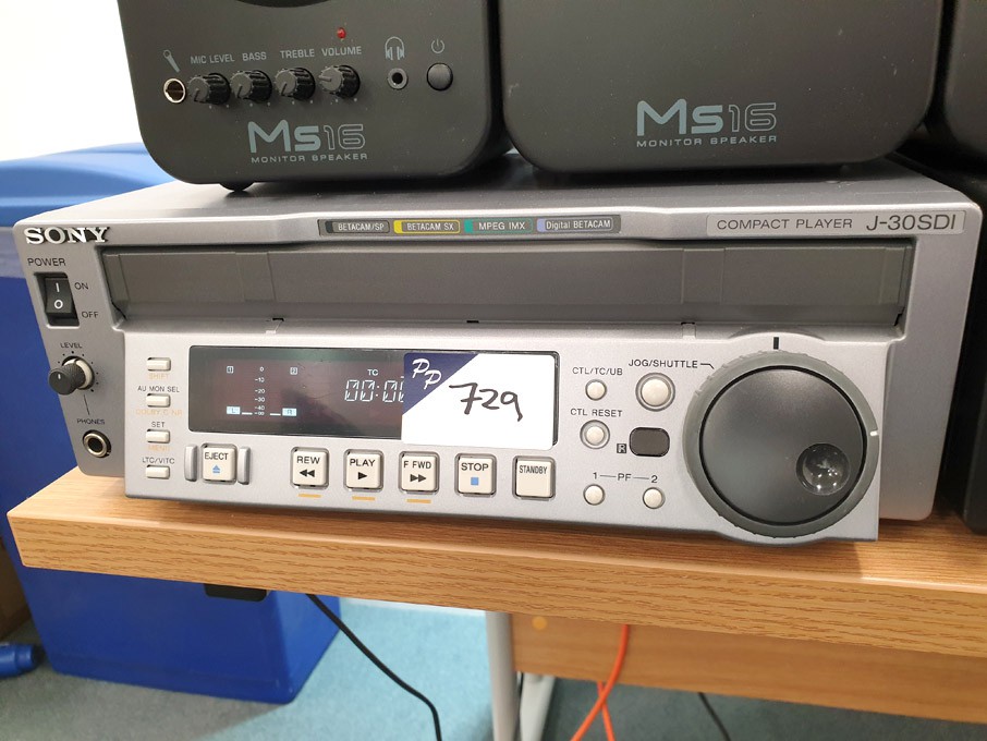 Sony J-30SDi compact player