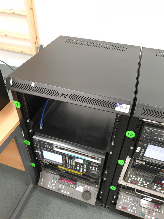 Black metal studio component rack, 550x1000x600mm