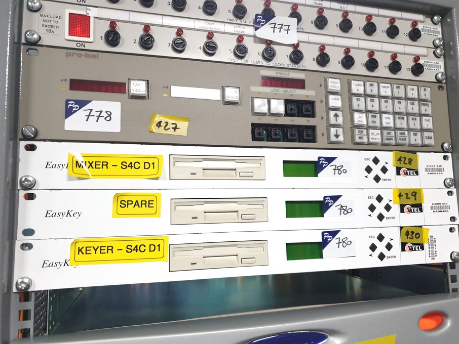 3x X-Tel Easykey rack units