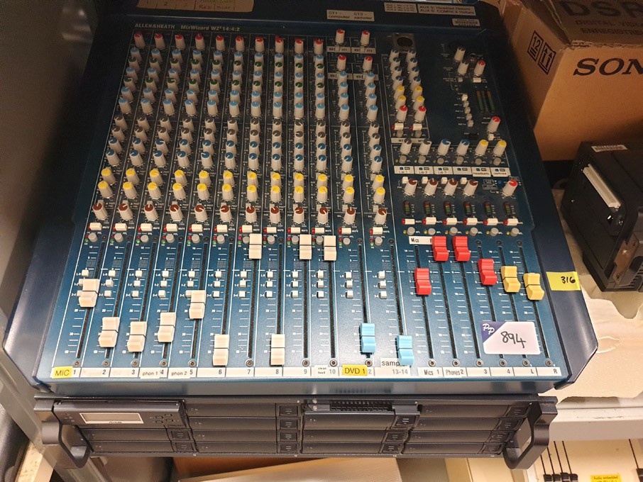 Allen & Heath MixWizard W23 mixing console