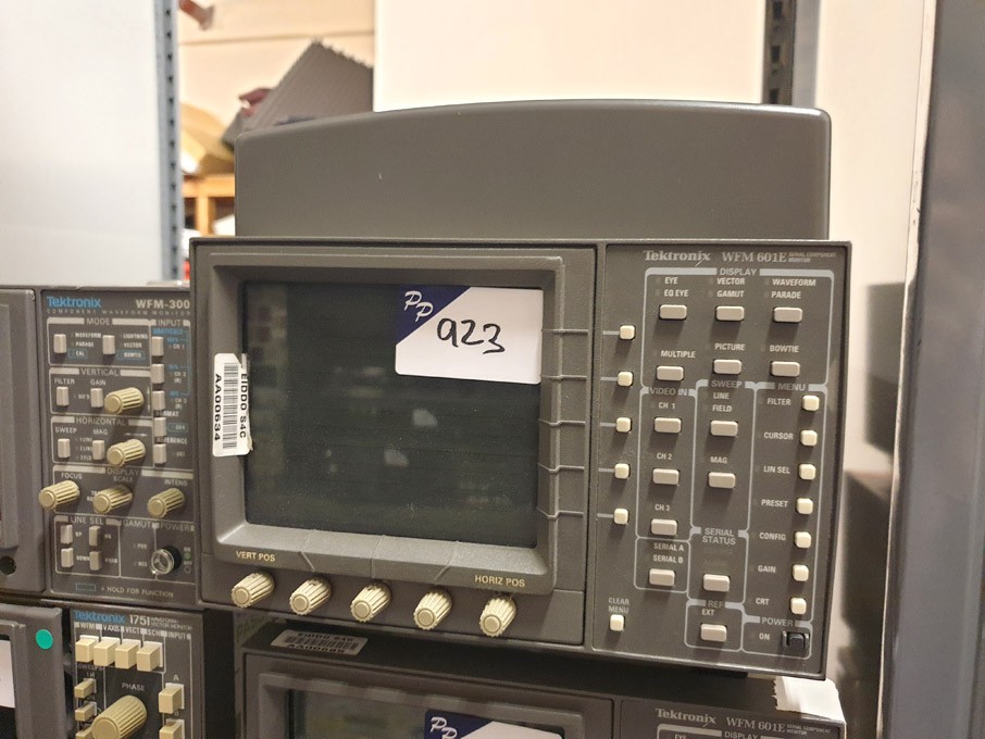 Tektronix WFM601E serial component monitor