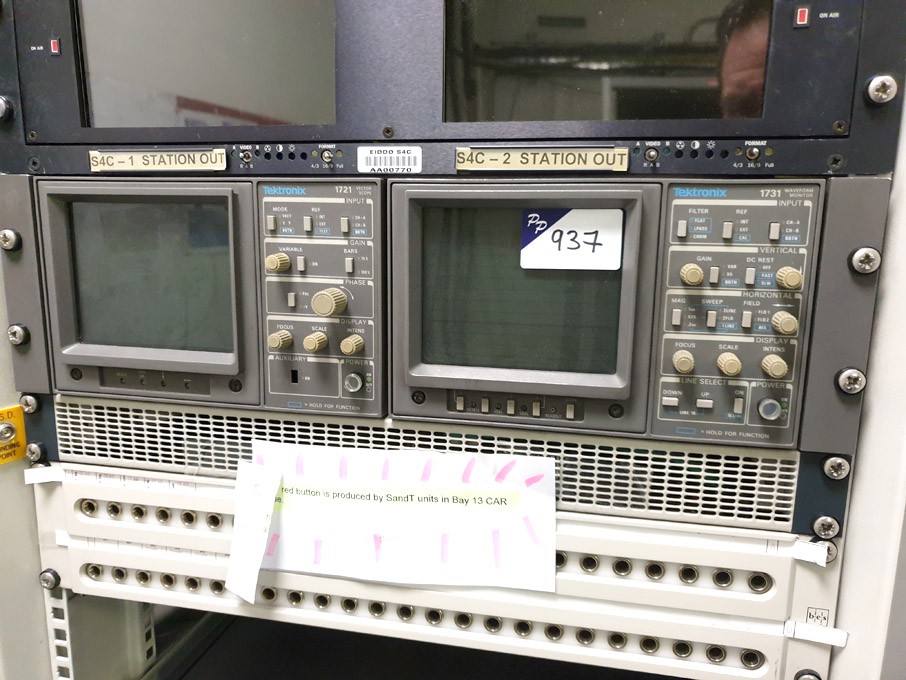 Tektronix 7721 vector scope, Tektronix 1737 wavefo...