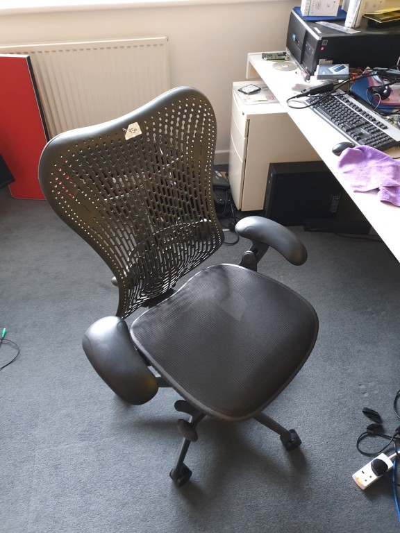 Herman Miller Mirra 1 graphite triflex swivel...