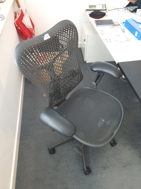 Herman Miller Mirra 1 graphite triflex swivel...