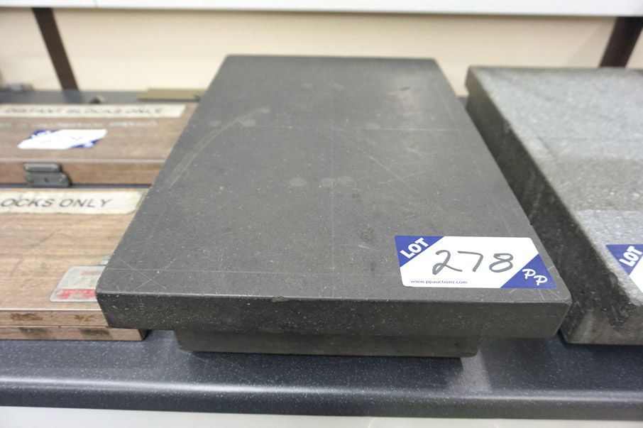 Crown Windley 460x300mm granite surface plate