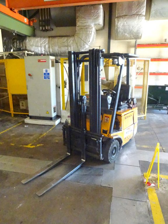 Still R50-150 1.5 ton electric fork lift truck, tr...