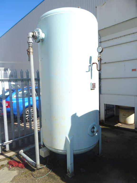 Hoval BS 5169 air receiver, 14.25bar (2000)